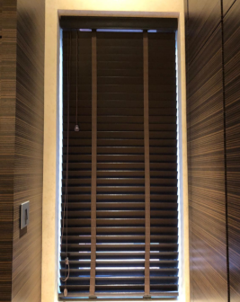 WOODEN BLIND